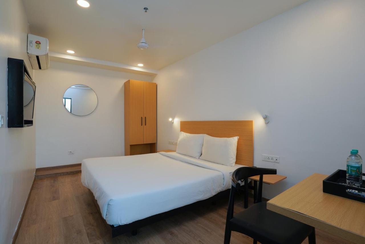 Uptown Hotel Nagpur Exterior foto